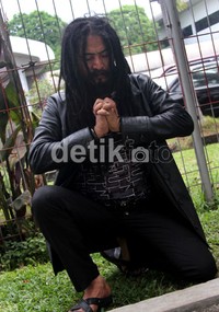 Limbad berpose saat ditemui di Studio RCTI, Kebon Jeruk, Jakarta Barat, Kamis (20/4/2012). Gus Mun/detikcom.