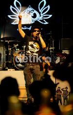 Saint Loco Kembali dengan Momentum