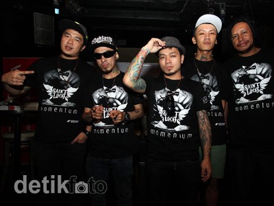Saint Loco Kembali dengan Momentum