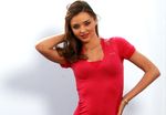 Miranda Kerr Tampil Sporty Tapi Tetap Seksi