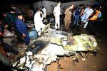 Pesawat Jatuh di Pakistan, 127 Orang Tewas