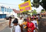 Peringati Kartini, Siswa SD Berbusana Adat