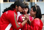 Peringati Kartini, Siswa SD Berbusana Adat