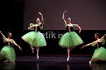 Gerak Cantik Para Balerina