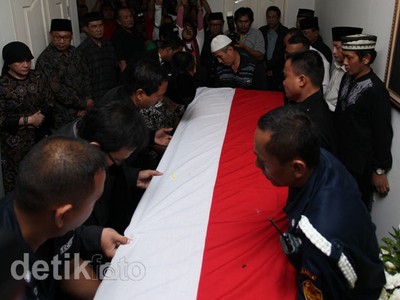 Jenazah Almarhum Widjajono Tiba di Rumah Duka