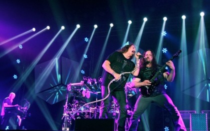 Penantian 25 Tahun Konser Dream Theater di Jakarta