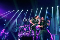 Sang vokalis James LaBrie nampak enerjik dengan John Petrucci sang gitaris.
