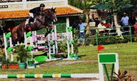 Lomba ini digelar di Athayasa Stable, Cinere, Depok.