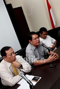 Menurut ICW dan LPSK, posko pengaduan kecurangan UN dibuka di 17 kabupaten/kota di seluruh Indonesia.