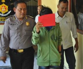 Usai Pulang Dugem, Siswi SMU 3 Bojonegoro Ditangkap Polisi
