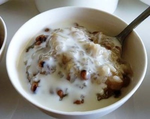 Sluurp... Legitnya Che Dau Trang Bubur Kacang Putih!