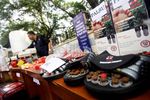 Ribuan Keping CD & DVD Bajakan Dimusnahkan