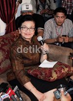 Mantan Menkes Siti Fadillah Kembali Buka Suara