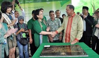 Pabrik yang dibangun di atas lahan seluas 9,5 ha tersebut dipersiapkan untuk sarana produksi produk herbal dengan mutu terjamin. (Dian).