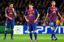 Para pemain Barcelona tampak kecewa dengan hasil tersebut. Getty Images/Shaun Botterill.