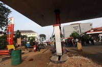 Ledakan hebat terjadi di SPBU yang terletak di depan Asrama polri Palmerah, Jakarta.