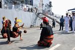 Kapal Perang Prancis Berlabuh di Makassar