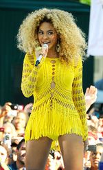 Ini Dia 10 Perempuan Tercantik 2012 Versi People