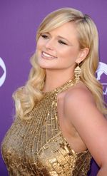 Ini Dia 10 Perempuan Tercantik 2012 Versi People