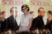 Olga Lidya mengaku sangat senang bisa bermain dalam film yang rencananya ditayangkan di seluruh bioskop Tanah Air pada 7 Juni mendatang.