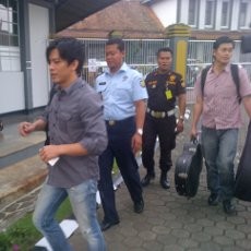 Hibur Napi, Ariel Siap Bawakan Tiga Buah Lagu