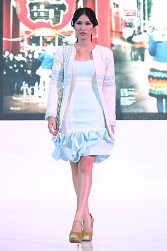 Mel Ahyar Flash Forward. Womens Week 2012 at Atrium Plaza Senayan. [Foto: Rachman Haryanto/Wolipop]