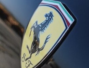Ferrari Siap Produksi Mobil Sport Hybrid