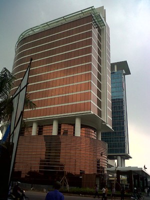 Pesona Kemewahan The Trans Luxury Hotel