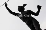 Misteri Patung Hermes di Tengah Harmoni
