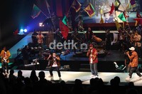 JHF merupakan kelompok hiphop berbahasa Jawa yang beranggotakan Marzuki Mohammad alias Kill the DJ, Balan, Lukman, Antok, Mamok, dan DJ Vanda.