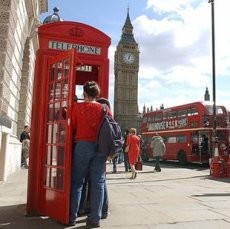 British Telecom Jual 60 Kotak Telepon Merah Ikonik