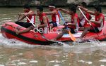 Diguyur Hujan Lomba Dayung Tetap  Meriah