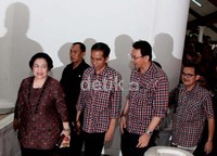 Masyarakat perantauan asal Kalimantan di Jakarta menyatakan dukungannya kepada pasangan Jokowi-Ahok.