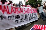Buntut 3 TKI Tewas, Bendera Malaysia Dibakar