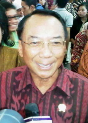 Jero Wacik: Pembatasan Konsumsi BBM Awal Mei, Batal!