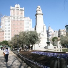 S&P Pangkas Peringkat 9 Bank Spanyol