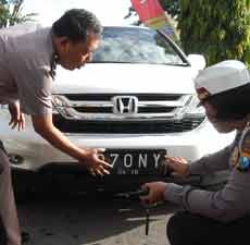Belasan Polisi di Situbondo Ditilang