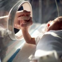 Tiap Jam, Seorang Bayi Lahir Terpapar Candu Sejak dalam Rahim