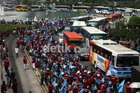 Akibat aksi ini, kemacetan panjang terjadi.