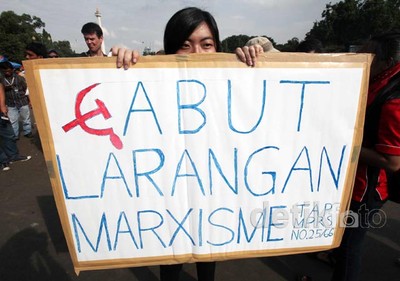 Eitttss...Palu Arit Mejeng di Demo Buruh Istana