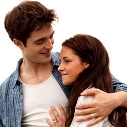 Robert Pattinson & Kristen Stewart Kembali Masuk Nominasi Best Kiss