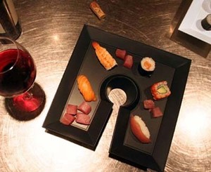 K-wine Plate, Piring Praktis Untuk Pecinta Pesta