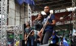 Slank Hibur Ribuan Buruh