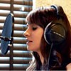 Pesona Misterius Artis Multitalenta, Mia Maestro