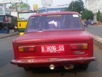 Mobil PNS biasanya berumur paling tua 10 tahun. Melebihi 10 tahun biasanya dilelang.