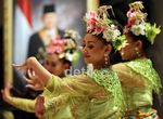 Melestarikan Tarian Gandes Kipas