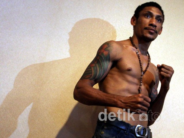 Carlos Lopez Siap Tampil di WBO Asia Pasific