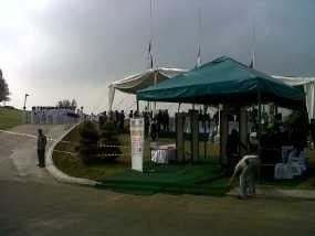 Jelang Pemakaman Eks Menkes, San Diego Hills Dijaga Ketat