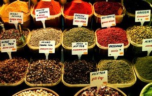 Menghirup Aroma Pasar Rempah di Istanbul, Turki