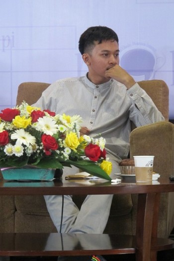 Dimas Ginanjar Merdeka, Founder MaIcih Kripik Pedas [at]bobmerdeka